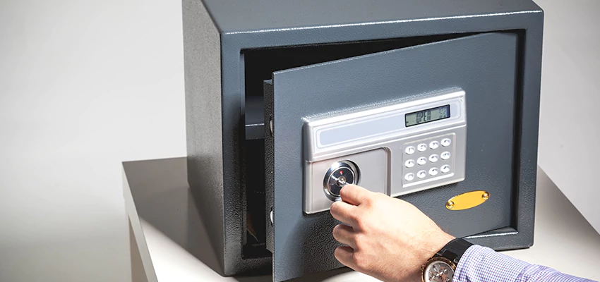 Jewelry Safe Unlocking Service in The Hammocks, Florida